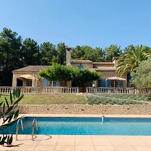 https://villa-de-la-fontaine-chambres-dhotes-a-saint-remy.fr-provencehotel.com