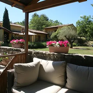 https://le-mas-des-pierres-blanches.fr-provencehotel.com
